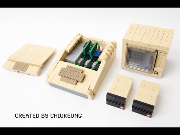 Il mitico Apple II+ realizzato con il LEGO